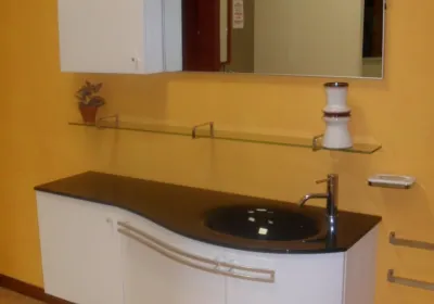 Mobile bagno in legno bianco 